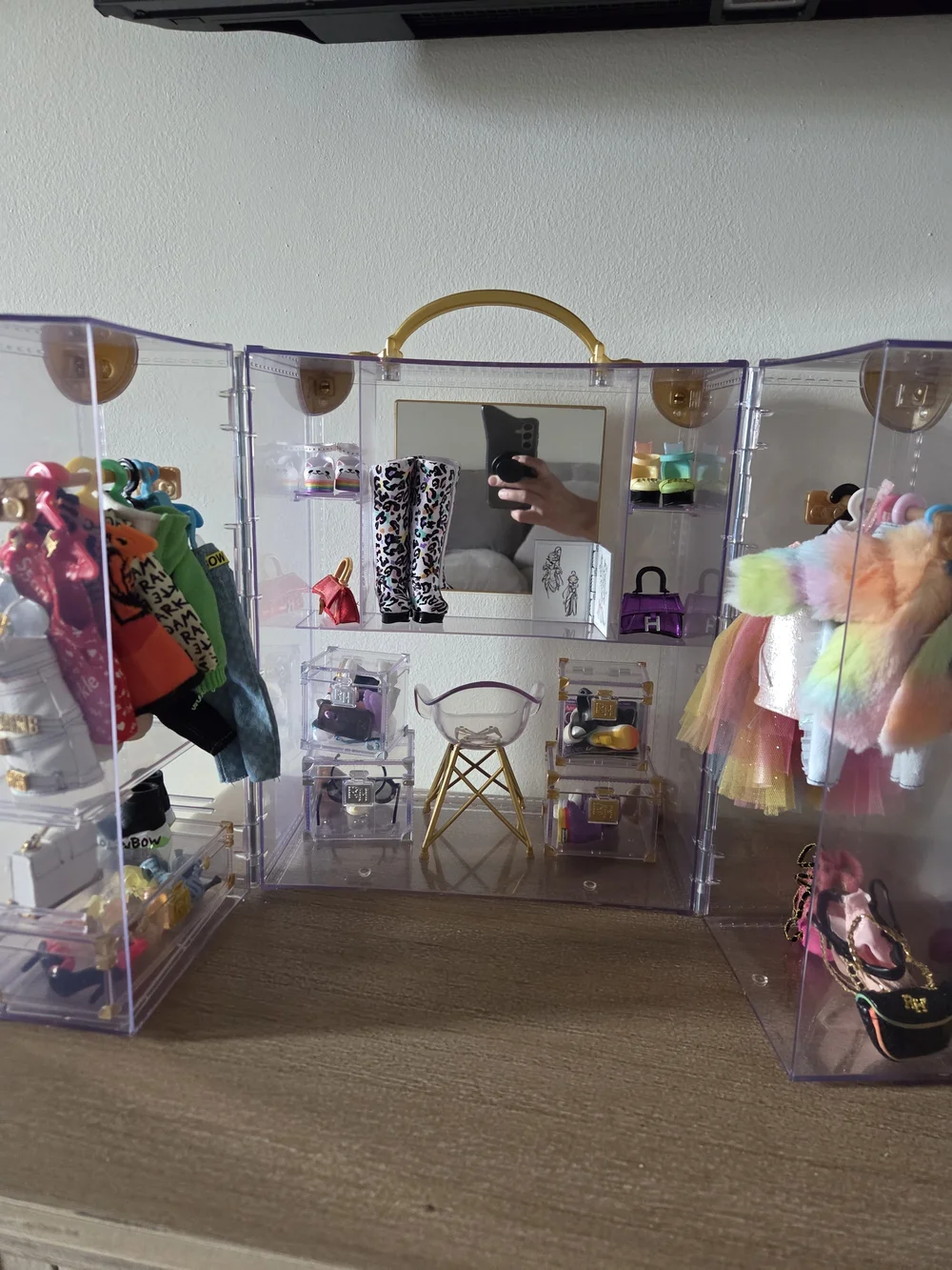 Rainbow High Deluxe Fashion Closet